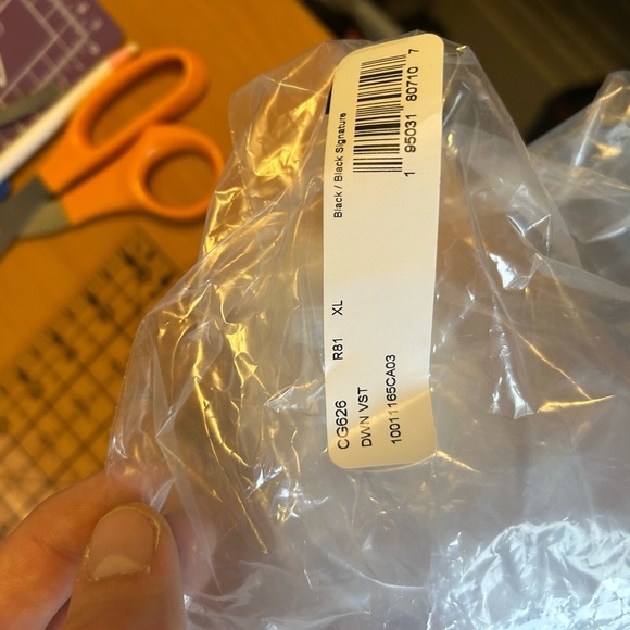 Coach monogram down puffer vest - Picture 15 of 16